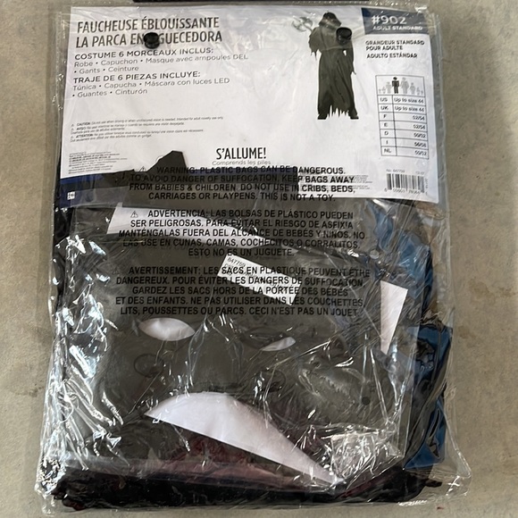 Glaring Reaper Light Up Adult Costume! New! - Picture 6 of 6